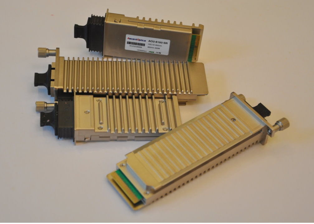 DWDM 10GBASE / 10G Xenpak Modul 1530.33 - 1561.42nm 40km Untuk Datacom Ethernet